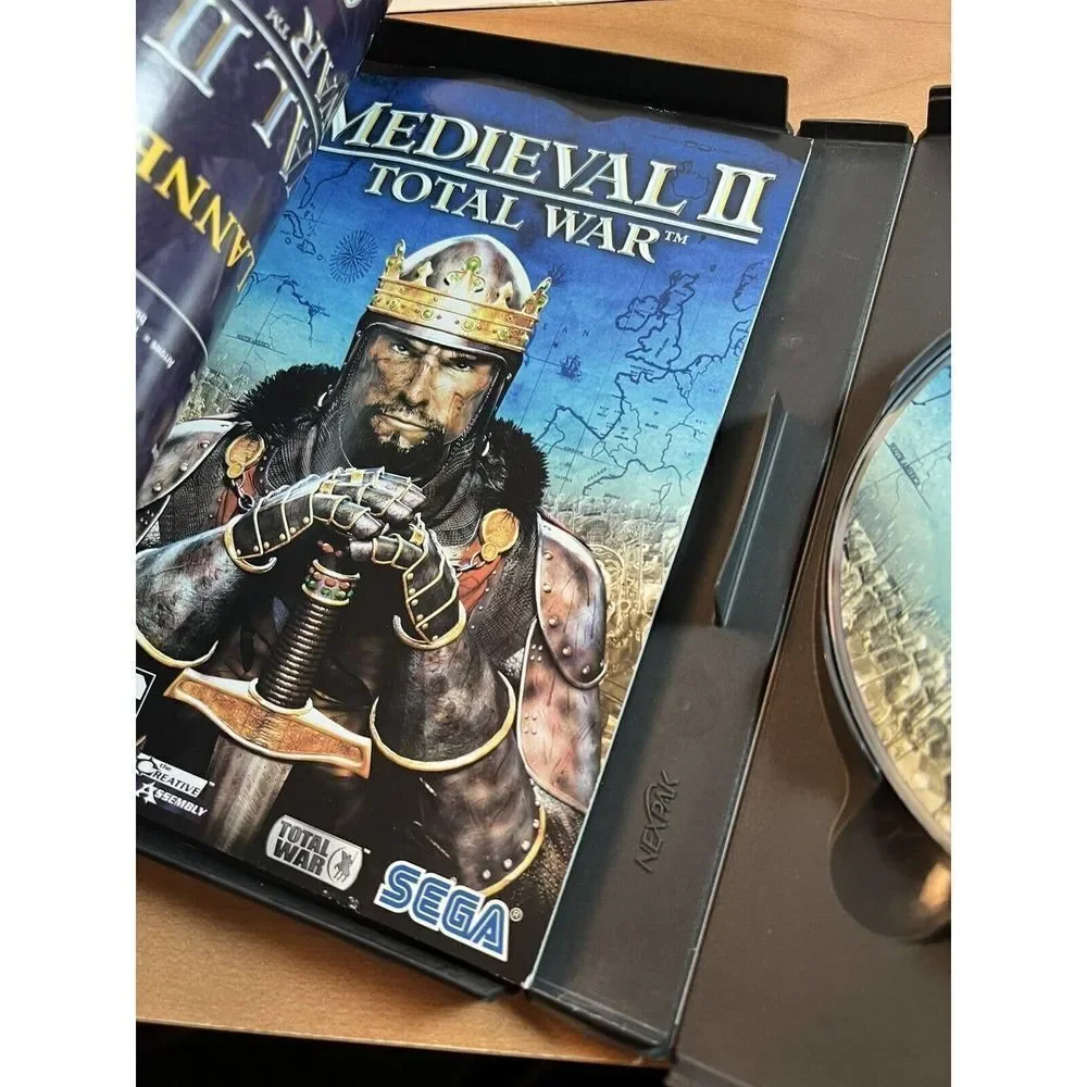 Medieval Ii: Total War Limited Edition (PC, 2006) SEGA 2 Disc Plus Soundtrack